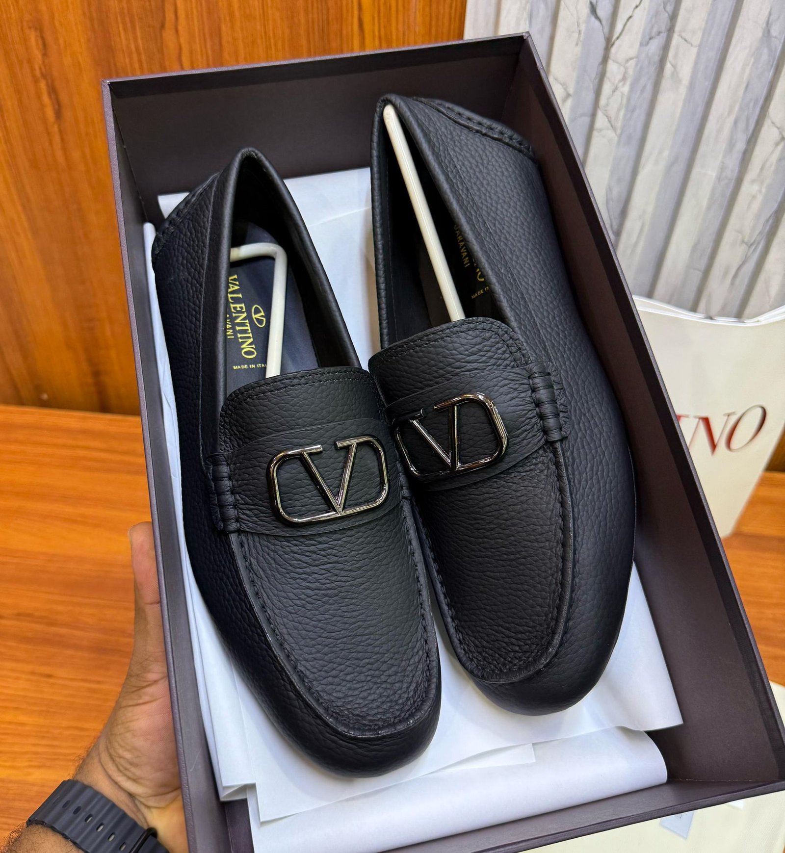 Valentino Garavani VLOGO Signature Grainy Calfskin Driving Shoe.