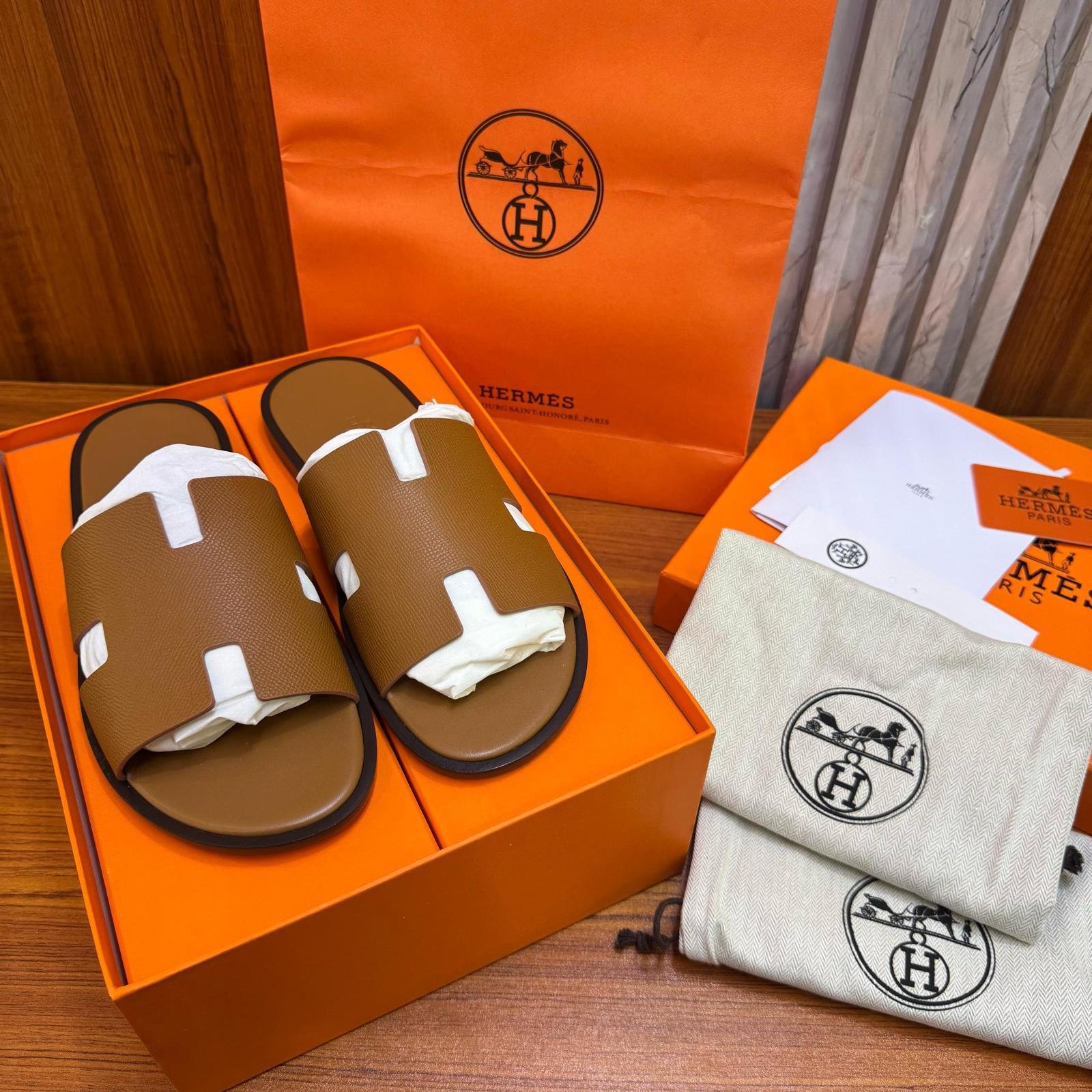 Hermes Chypre mens-leather-slides