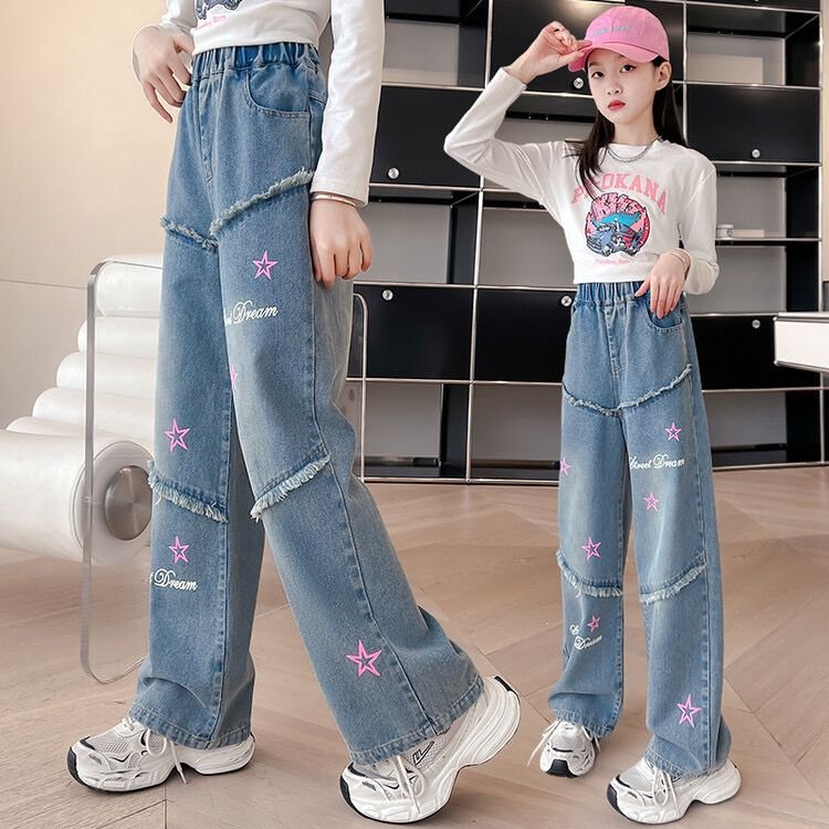 Kids hight quality jeans from age 2 – 14 you can send us message on whatsapp 08085335041 on the age size.